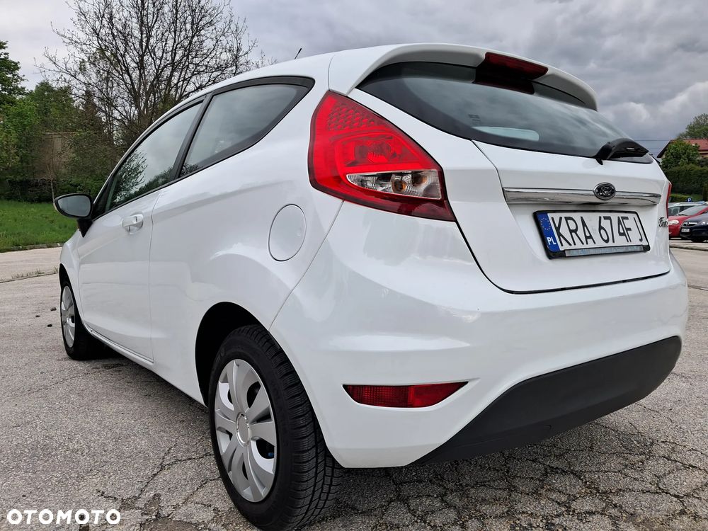 Ford Fiesta - 12