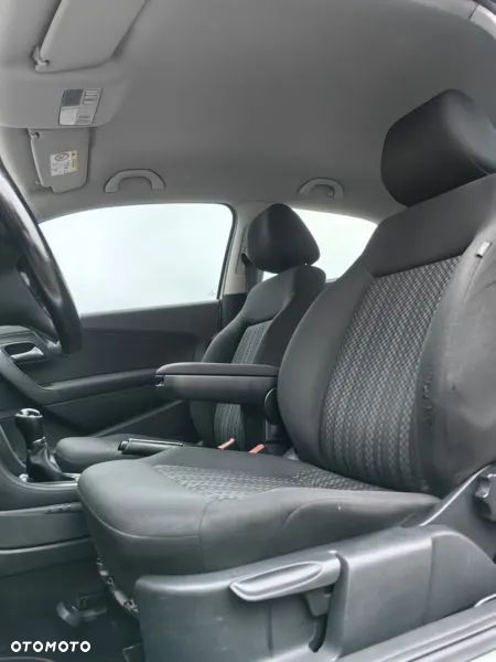 Volkswagen Polo 1.4 TDI (Blue Motion Technology) Comfortline - 10