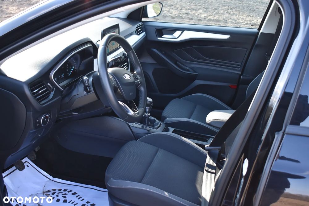 Ford Focus - 21