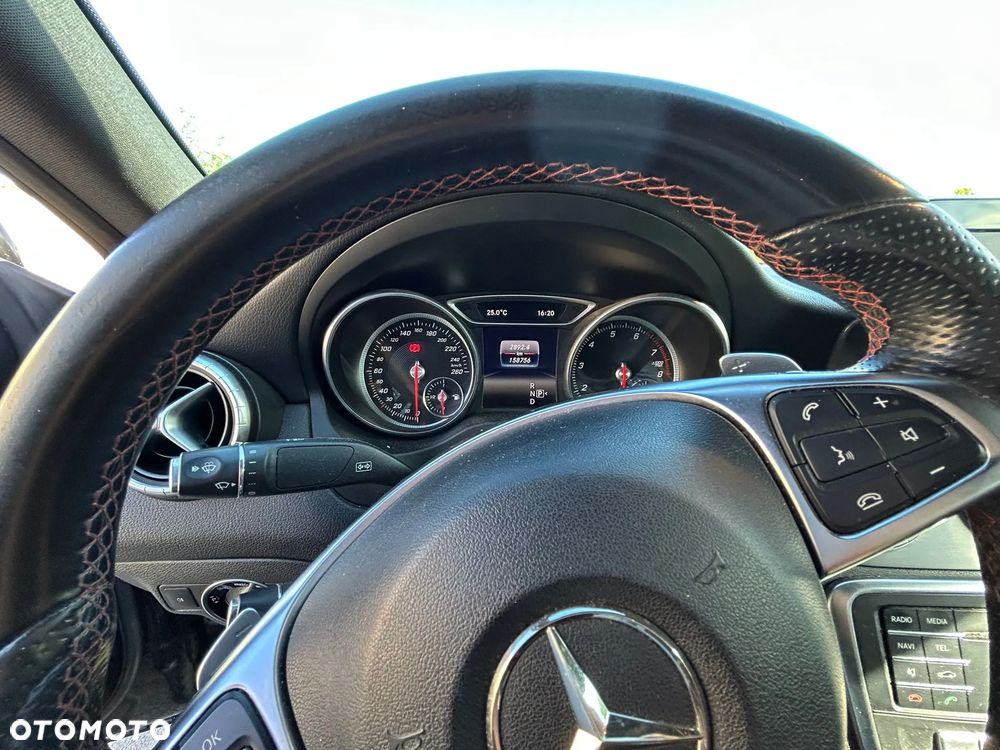 Mercedes-Benz CLA 200 7G-DCT Urban - 7