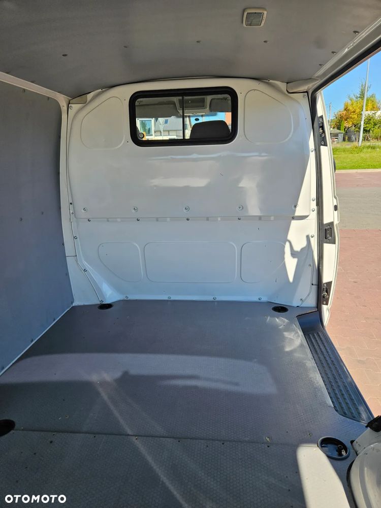 Volkswagen Transporter - 18