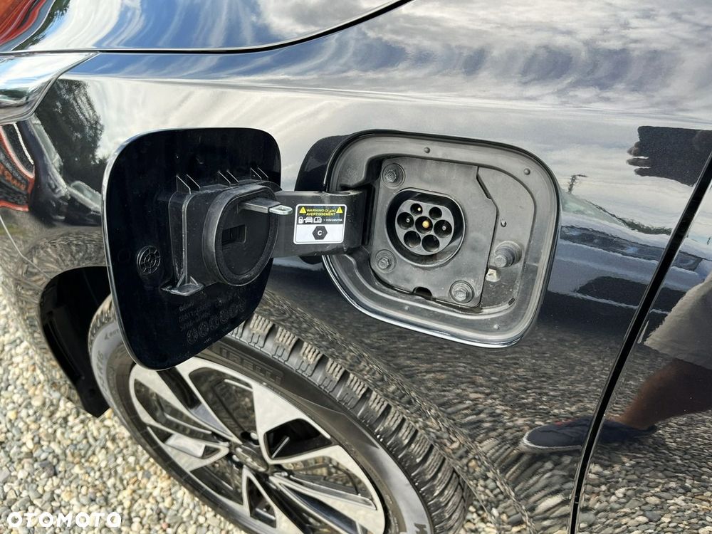 Kia Ceed 1.6 GDI PHEV L DCT - 38