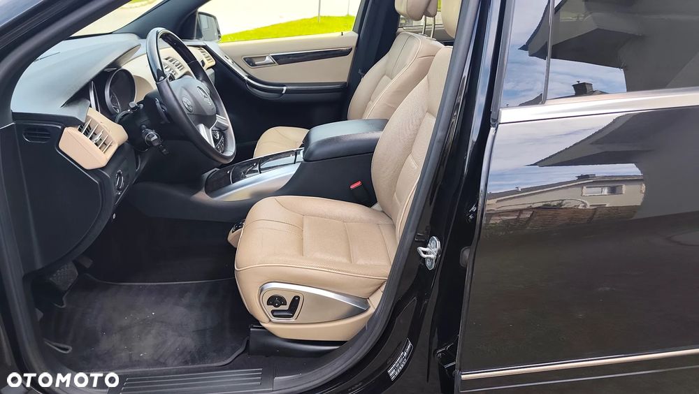 Mercedes-Benz Klasa R 350 4Matic 7G-TRONIC Travel Edition - 28