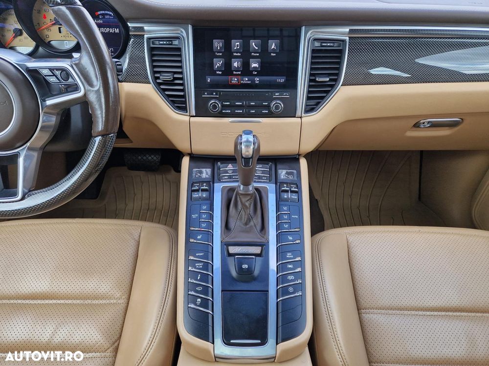 Porsche Macan - 10