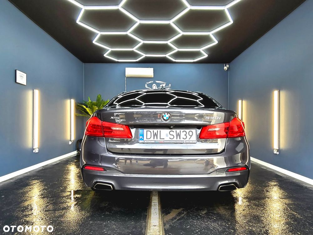 BMW Seria 5 530i - 4