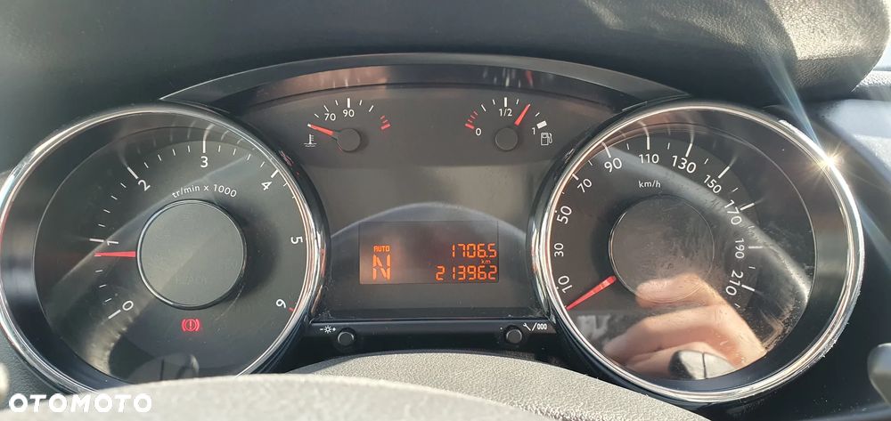 Peugeot 3008 e-HDi FAP 115 EGS6 Stop&Start Active - 12
