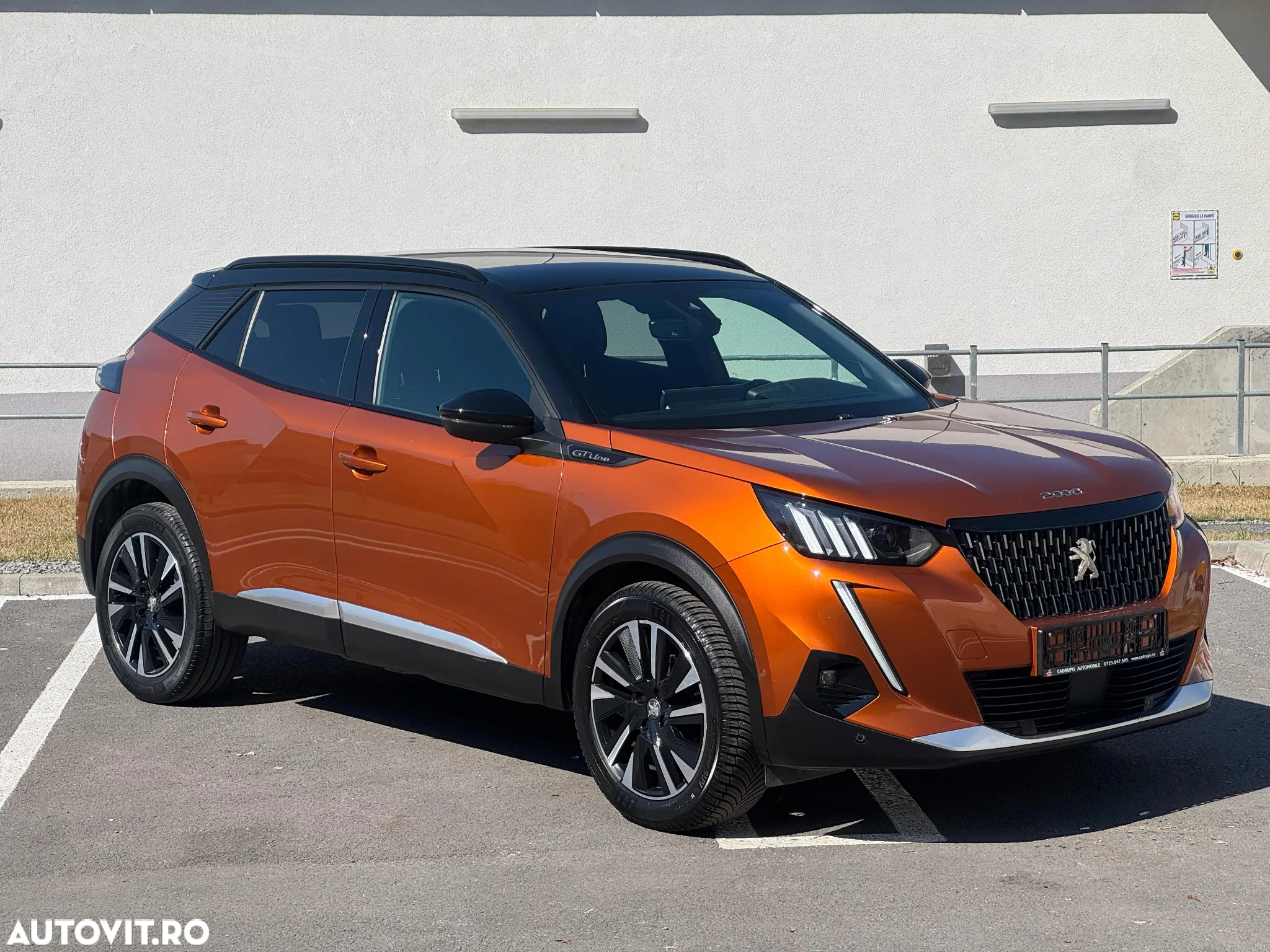 Peugeot 2008 1.2 L PureTech STT GT Line - 4