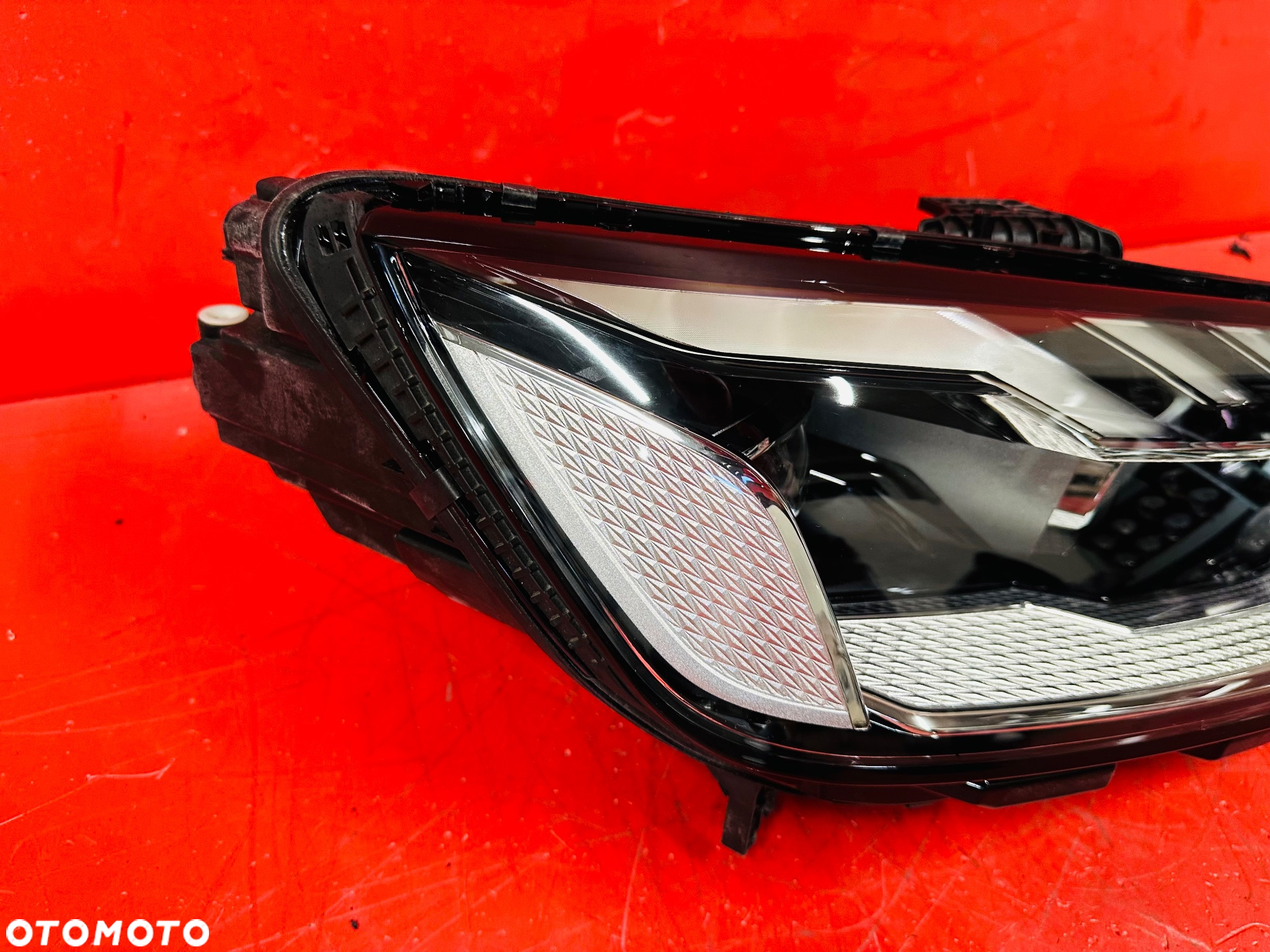 LAMPA PRAWA AUDI A4 8W0 LIFT FULL LED MATRIX BDB 8W0941036E - 2