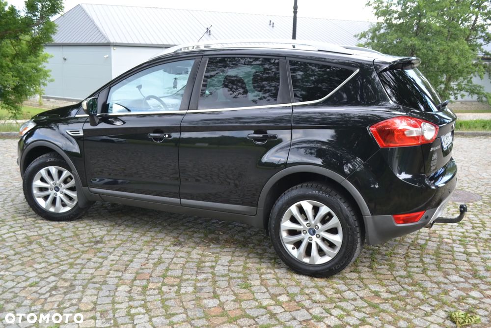 Ford Kuga 2.0 TDCi 2x4 Titanium - 8