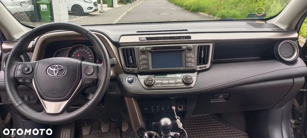 Toyota RAV4 - 14