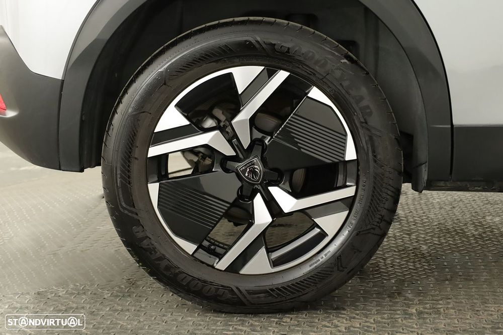 Peugeot 2008 1.2 PureTech Allure - 5
