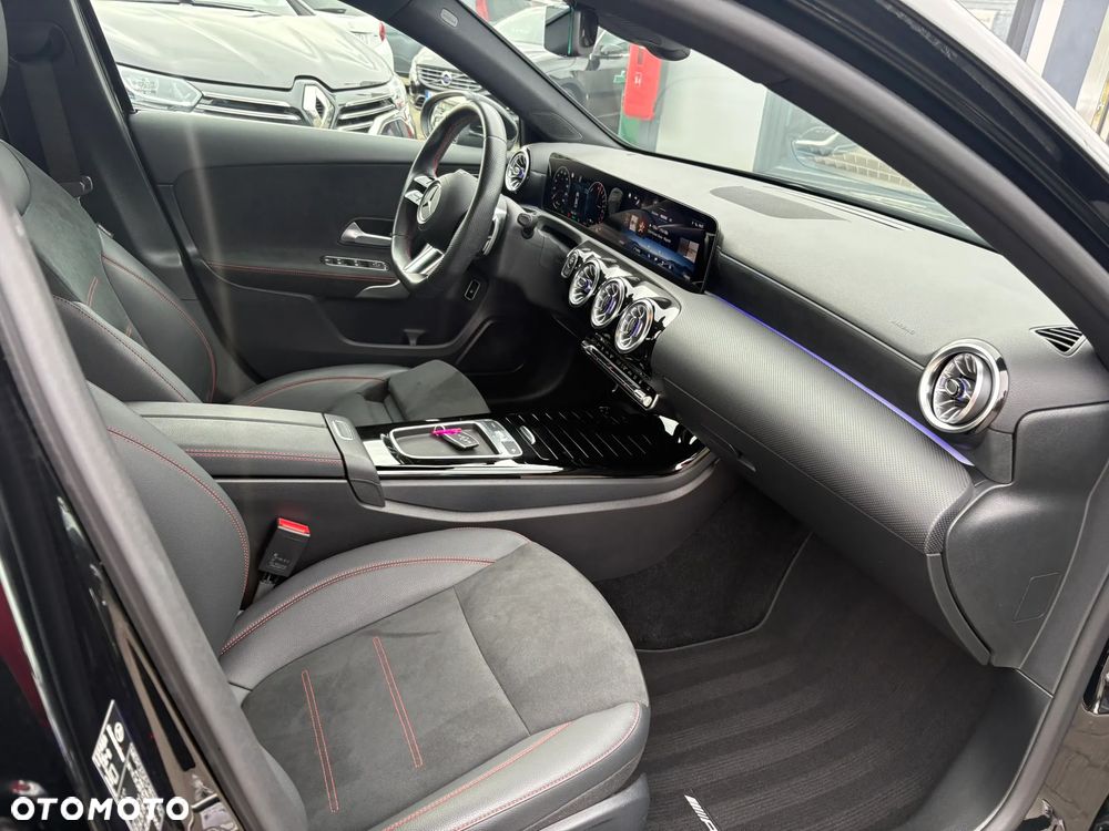 Mercedes-Benz Klasa A 250 e PHEV AMG Line 8G-DCT - 29