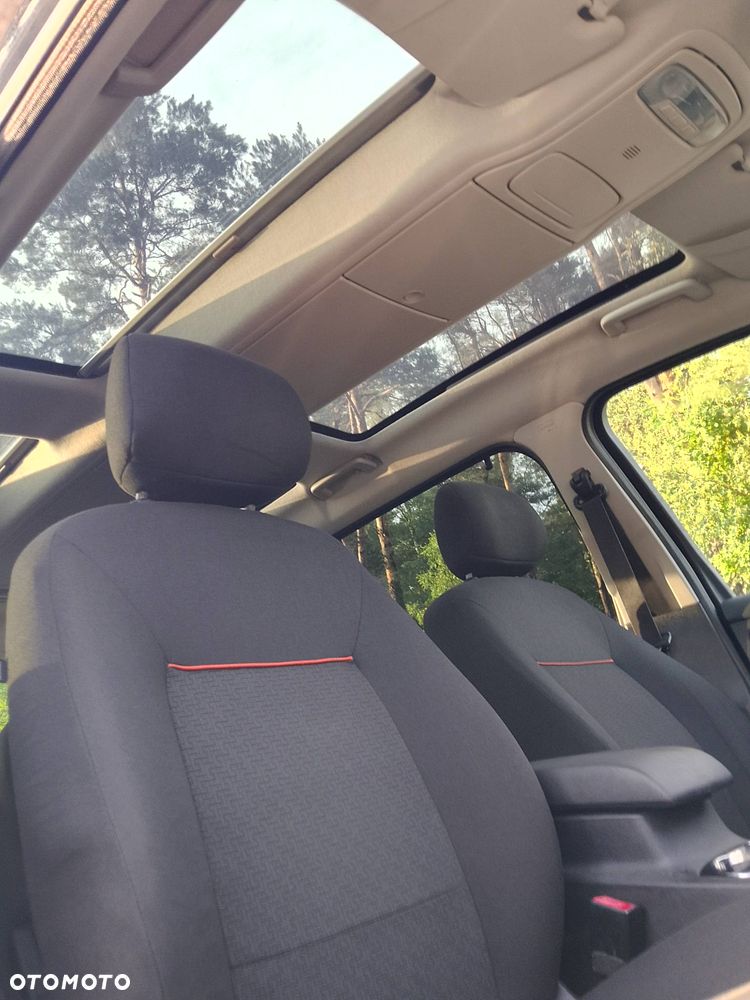 Ford Galaxy 2.0 TDCi Ghia - 14