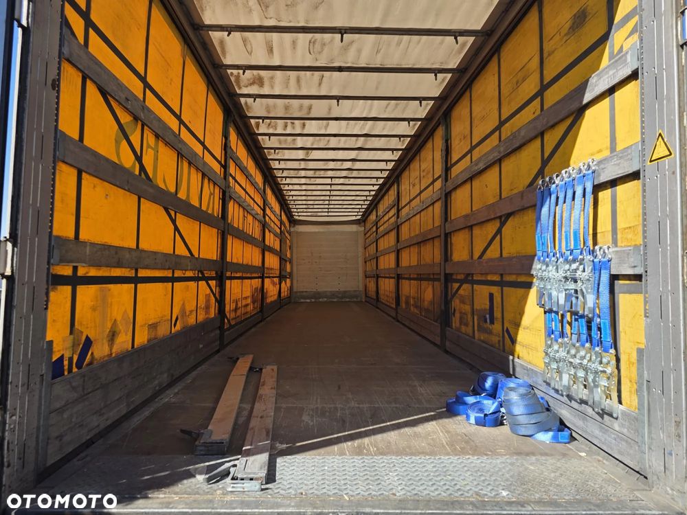 Schmitz Cargobull - 3