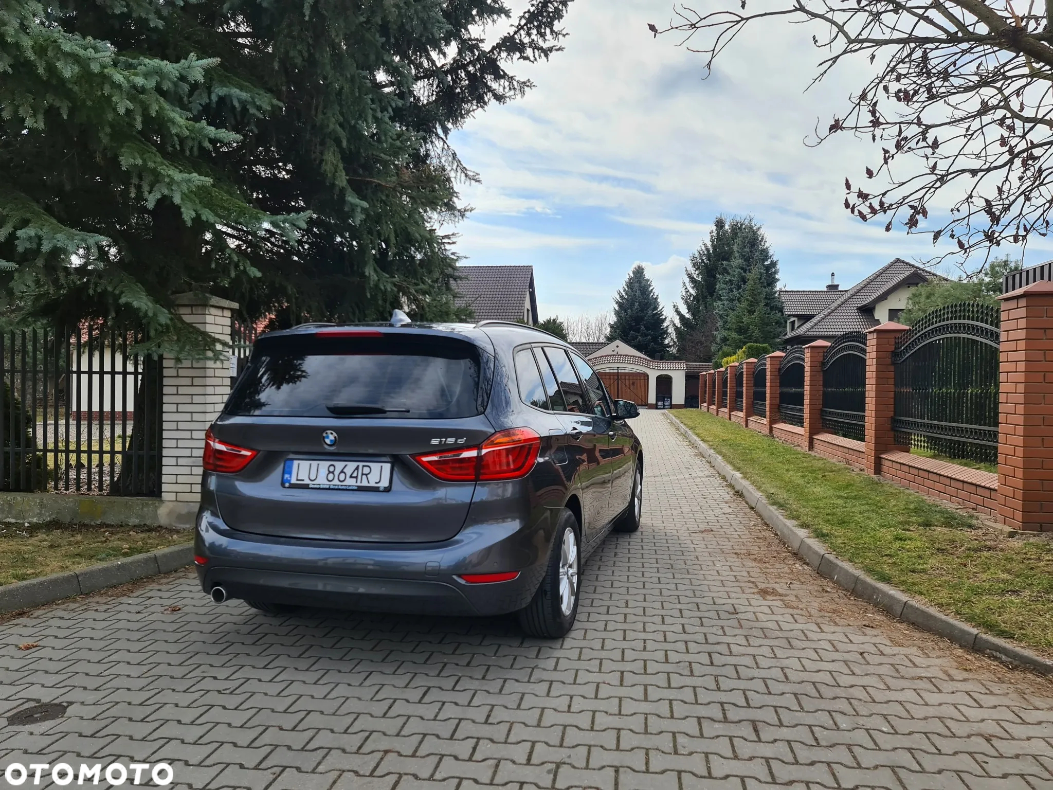 BMW Seria 2 216d Gran Tourer - 37