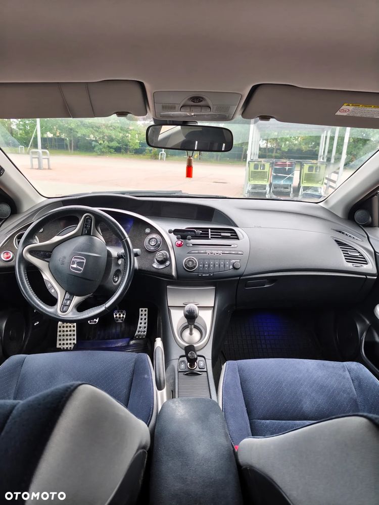 Honda Civic 1.8 Executive - 7