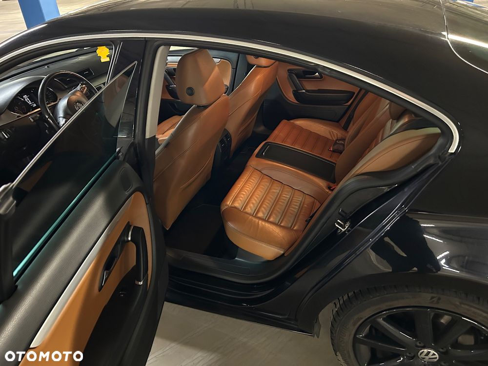 Volkswagen Passat CC - 15