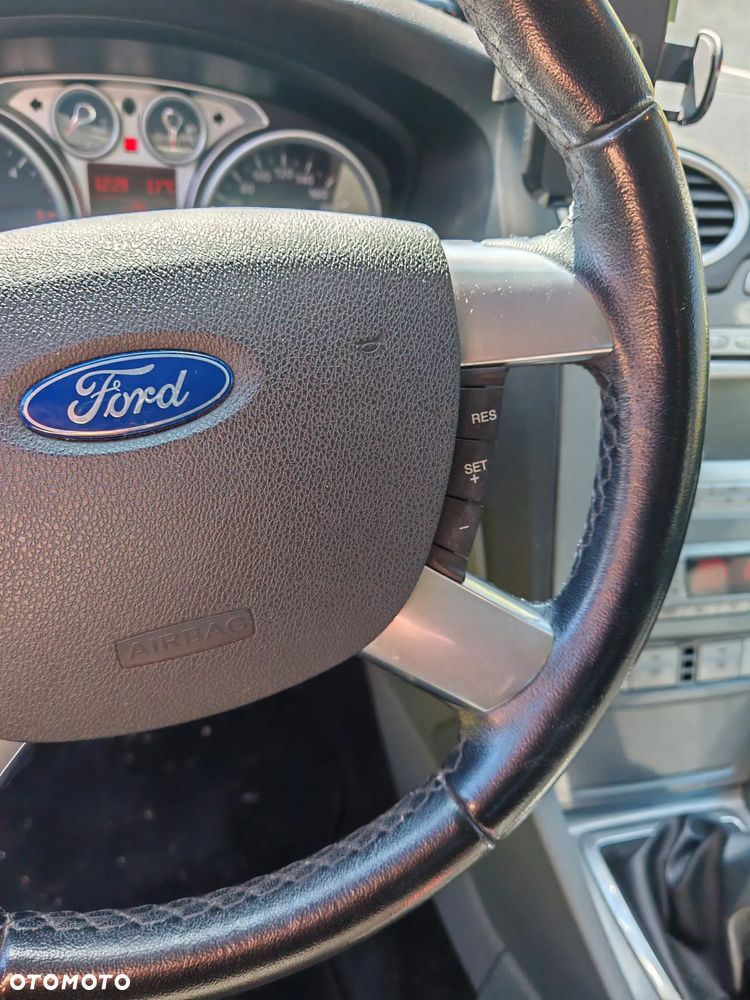 Ford Focus 1.6 TDCi Sport DPF - 19