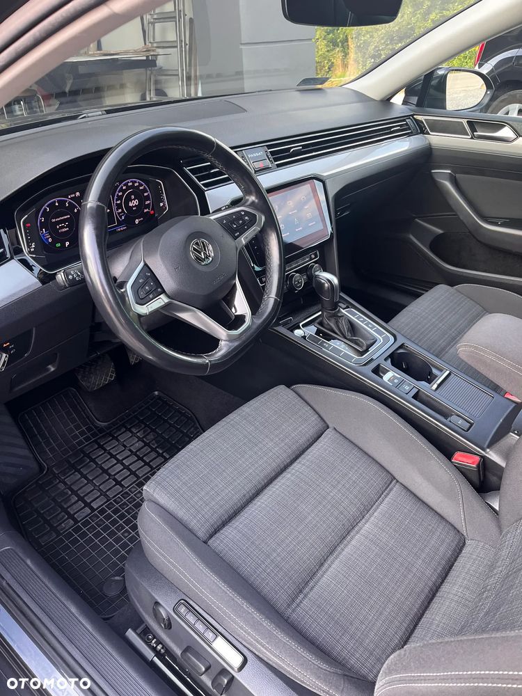 Volkswagen Passat 2.0 TSI Business DSG - 9