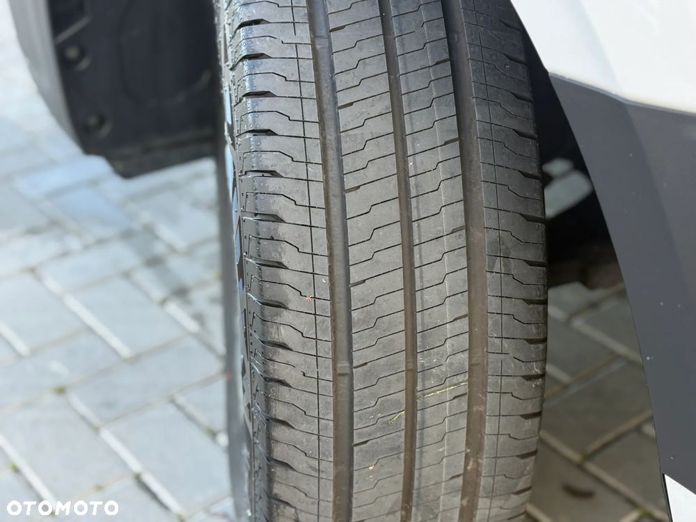 MAN TGE 3.180 / Kontener 8EP + Winda 750KG / 2021 ROK PRODUKCJI / Automat 8-biegów / DUŻY SERWIS / ZAREJESTROWANY W PL - 25