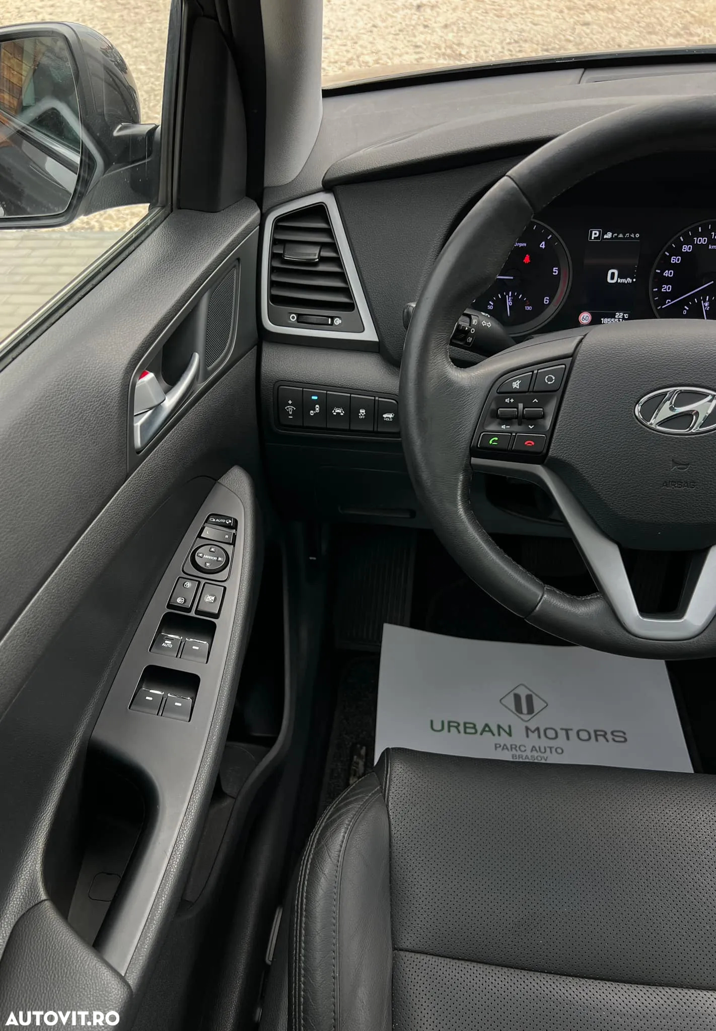 Hyundai Tucson 2.0 CRDI 4WD Automatik Premium - 28