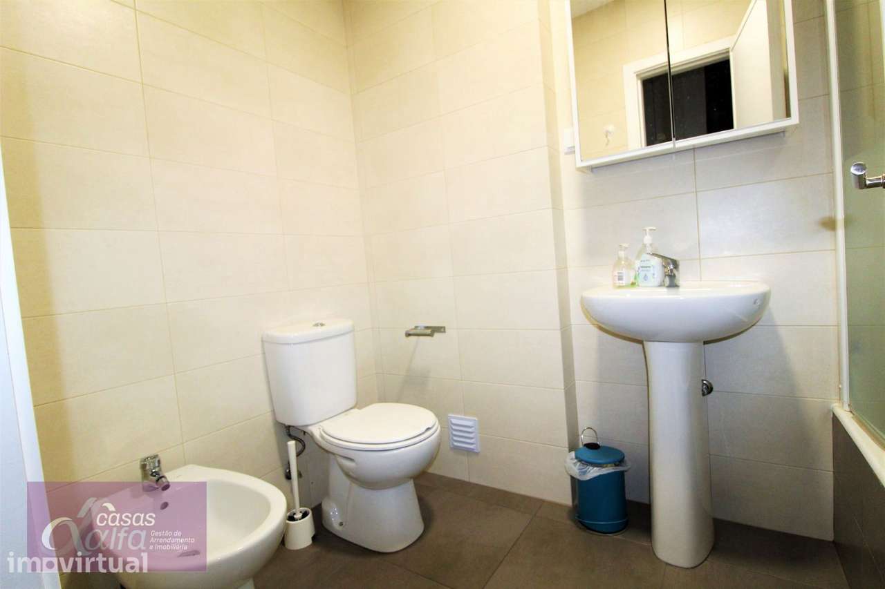 Quarto a Meninas estudantes Junto a Marquês de Pombal Leiria - Grande imagem: 5/8