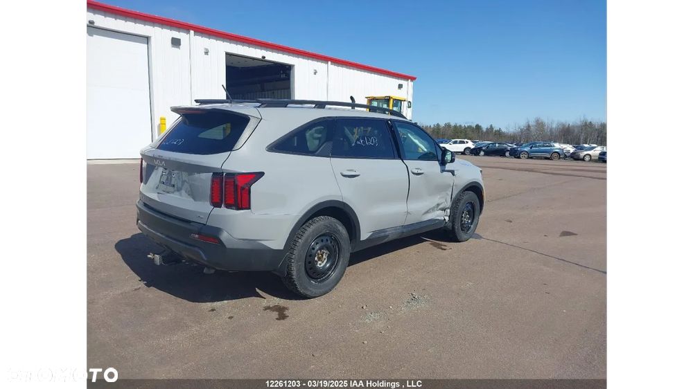 Kia Sorento - 25