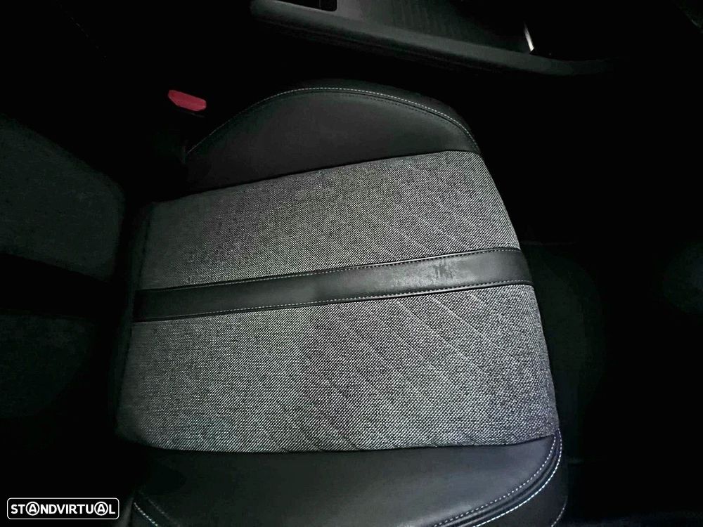 Peugeot 408 1.2 PureTech Allure EAT8 - 20