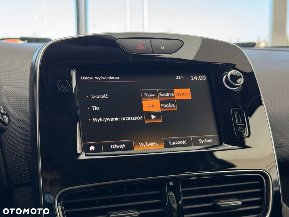Renault Clio - 31