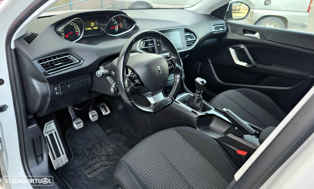 Peugeot 308 SW PureTech 110 Stop & Start Style - 7
