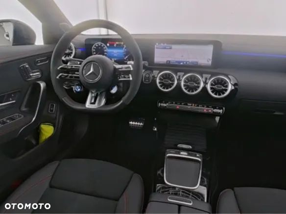 Mercedes-Benz CLA AMG 45 S 4-Matic+ 8G-DCT - 4