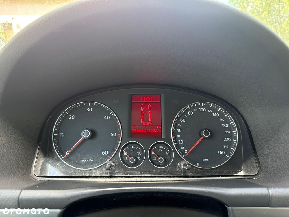 Volkswagen Touran - 6