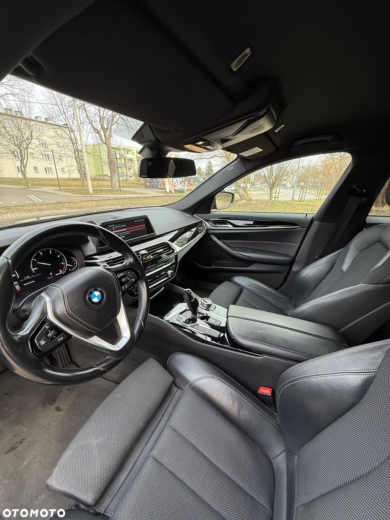BMW Seria 5 520d Sport Line - 13