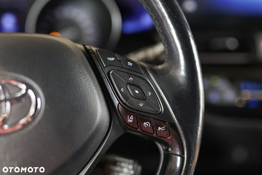 Toyota C-HR - 21