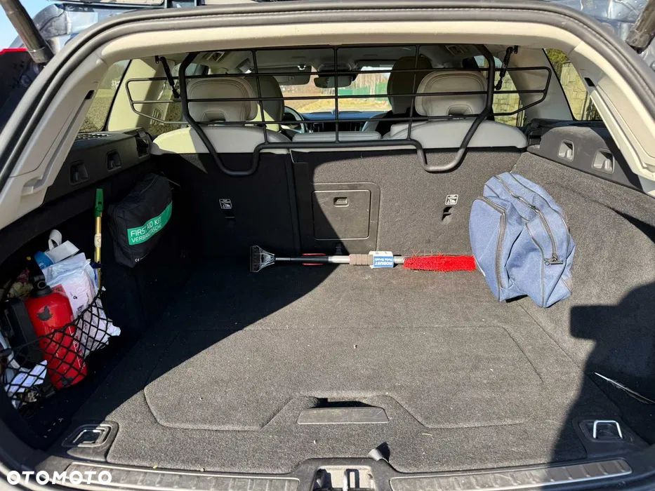 Volvo V60 B5 B AWD Inscription - 3