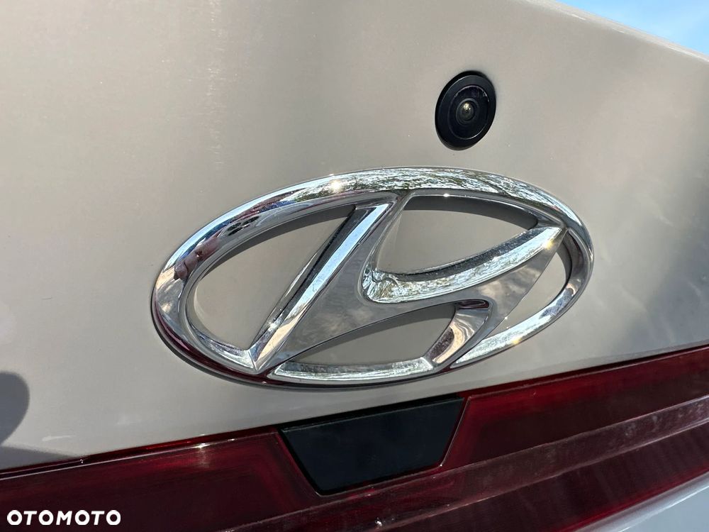Hyundai Elantra 1.6 Modern - 20