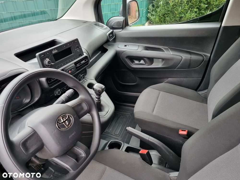 Toyota Proace City 1.5 D-4D - 17