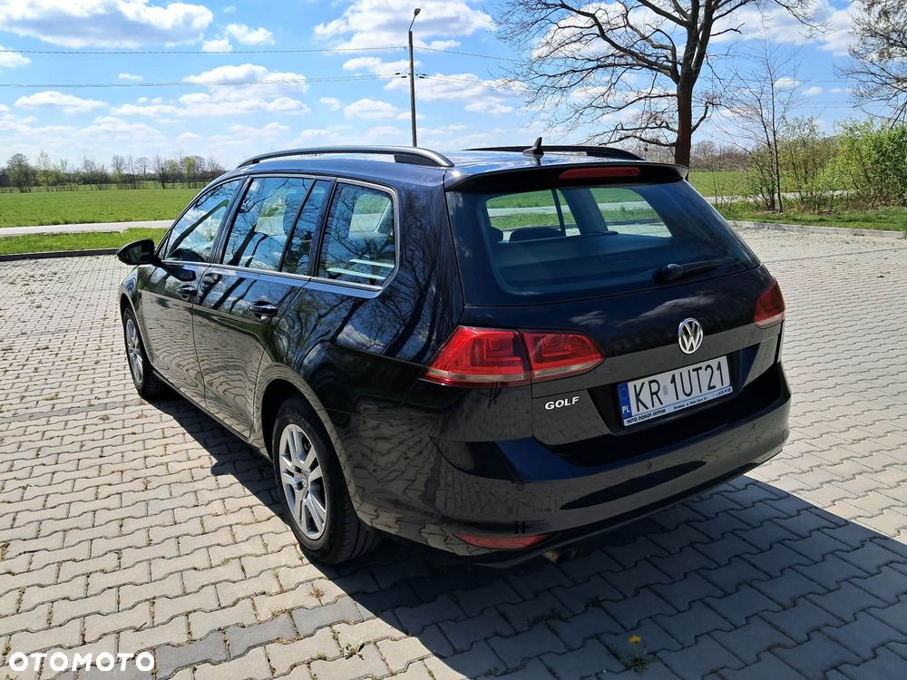 Volkswagen Golf 1.6 TDI BlueMotion Technology Comfortline - 4