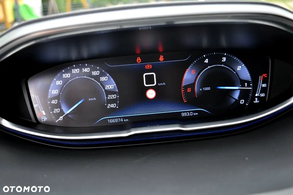 Peugeot 5008 1.5 BlueHDi Allure Pack S&S - 32