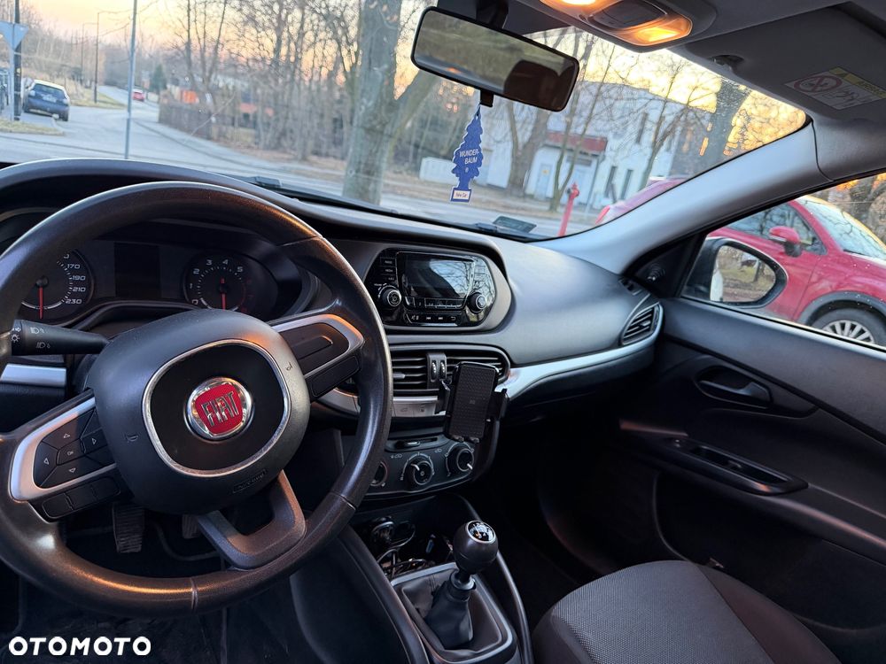 Fiat Tipo 1.4 16v Easy EU6d - 9