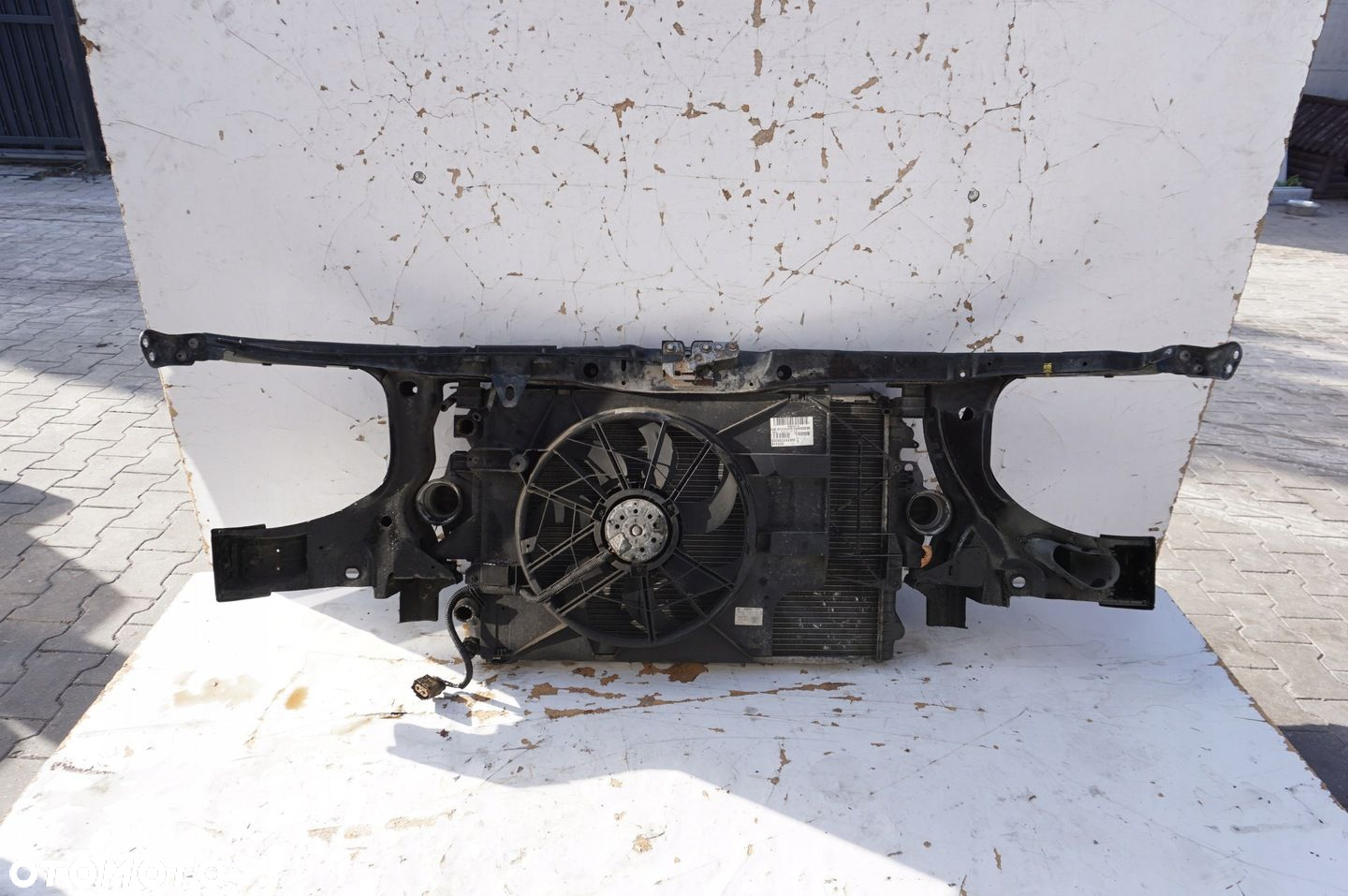 PAS PRZEDNI CHŁODNICE WZMOCNIENIE VOLKSWAGEN TRANSPORTER T5 1.9 TDI - 2