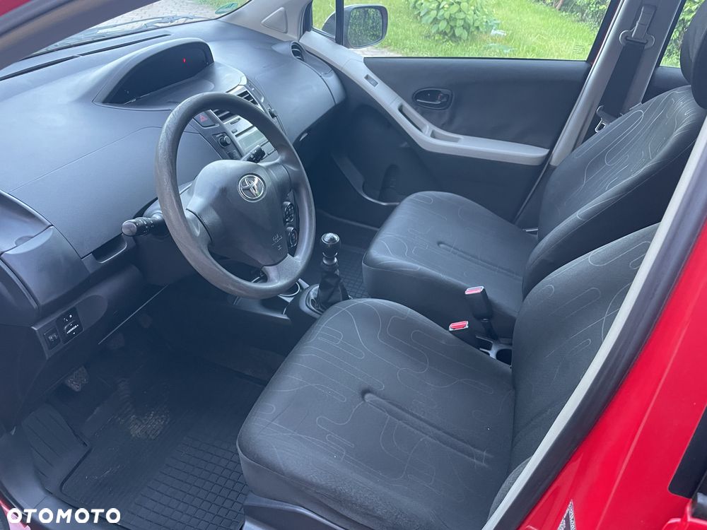 Toyota Yaris 1.33 VVT-i Life - 14