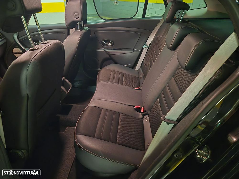 Renault Mégane Sport Tourer 1.6 dCi Bose Edition SS - 27