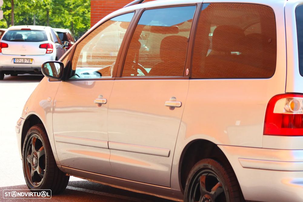 Ford Galaxy TDI Ghia - 12
