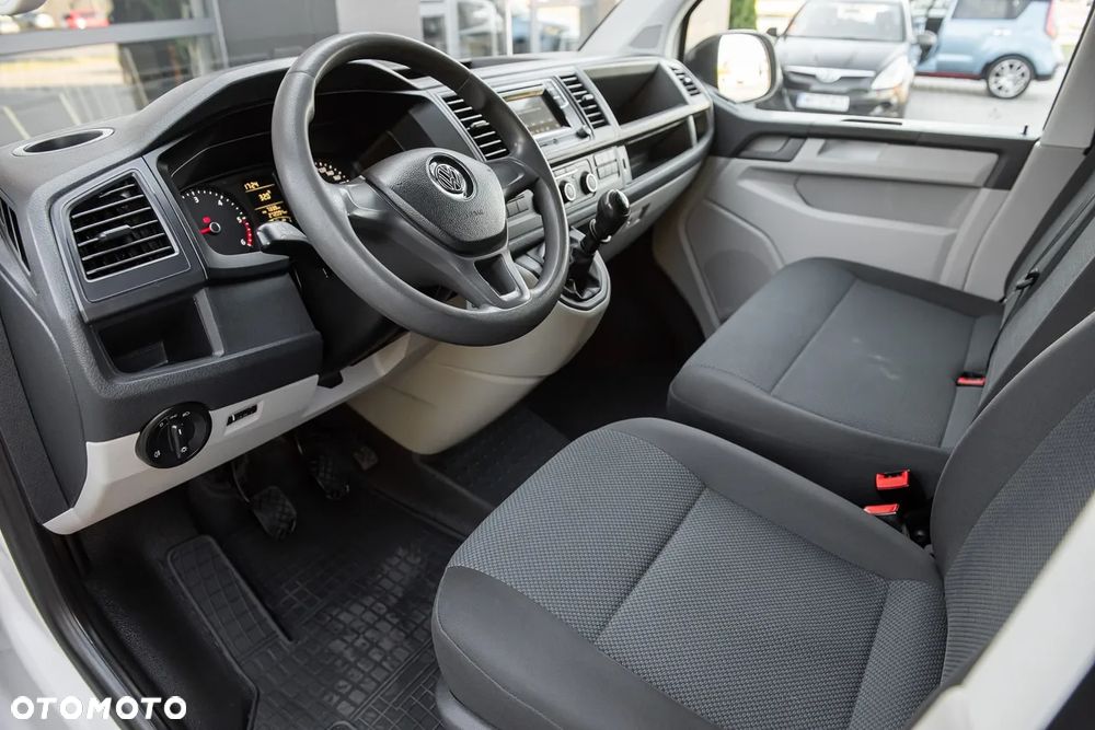 Volkswagen Transporter - 19