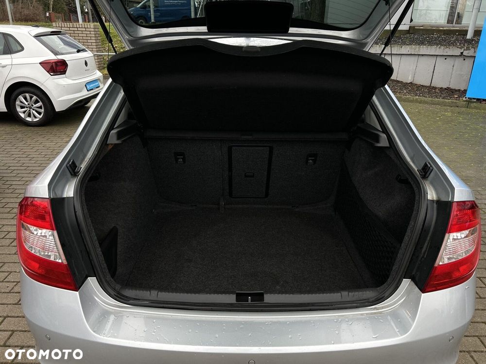 Skoda RAPID Spb 1.4 TSI Elegance Max DSG - 24