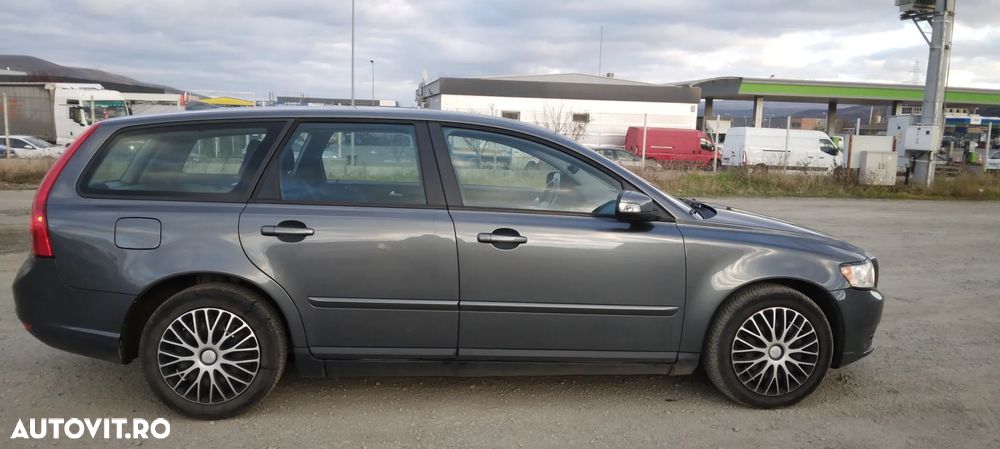 Volvo V50 2.0 D Momentum - 11