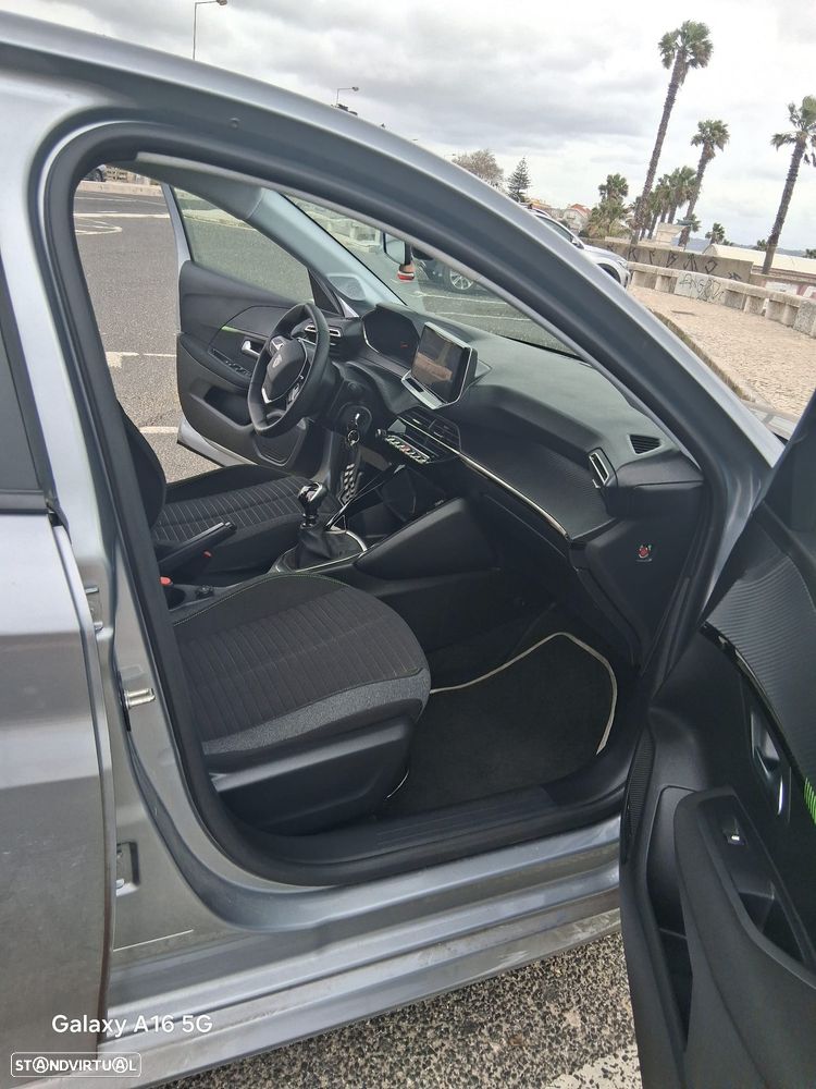Peugeot 208 1.2 PureTech Active - 5