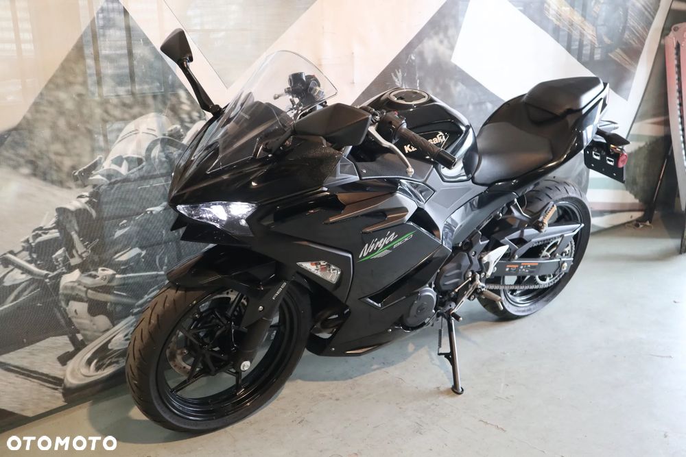 Kawasaki Ninja - 3