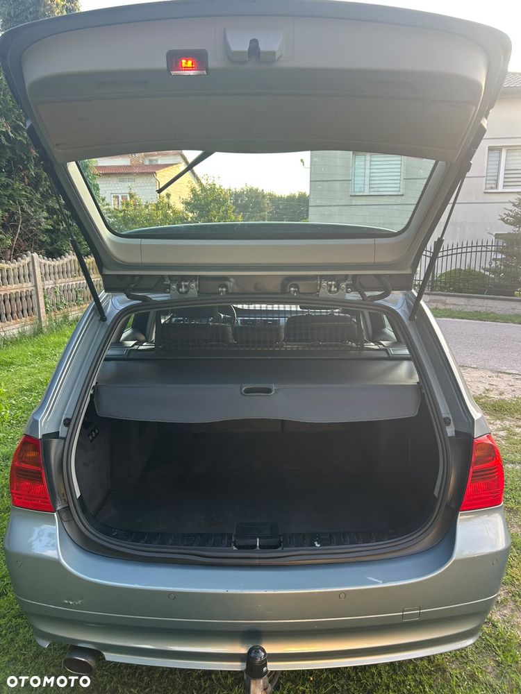 BMW Seria 3 320d - 16